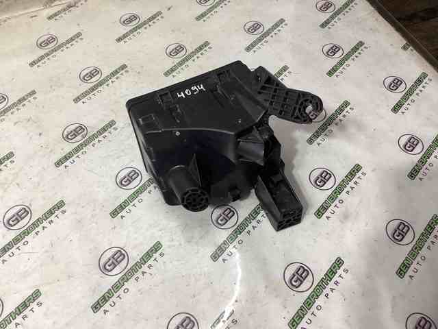 Корпус блоку запобіжників 284B84BA0C NISSAN