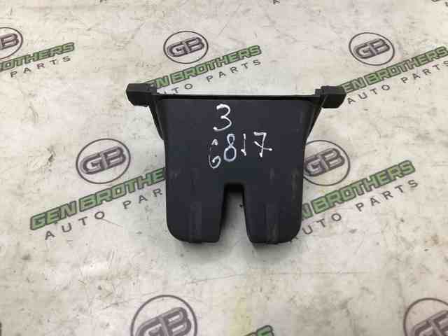 Кришка багажника кузова 561827520A VAG