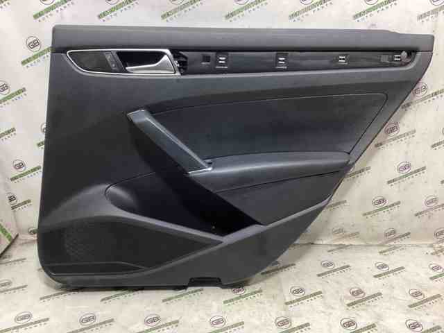Картка задніх правих дверей 561867212FOUR VAG