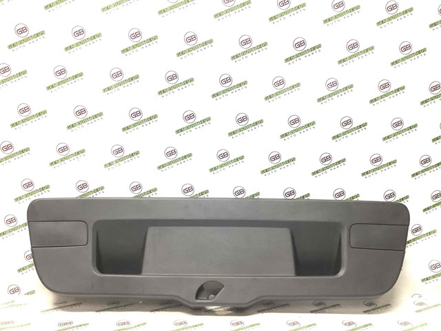 Обшивка кришки багажника 5C6867605 VAG