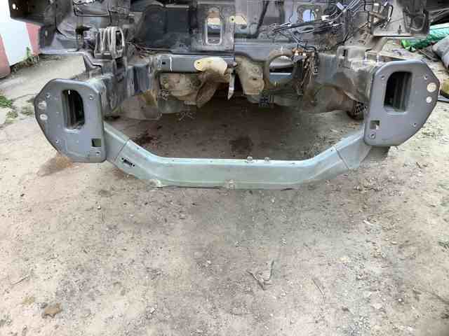 Рамка радіатора нижня 68057681AG CHRYSLER