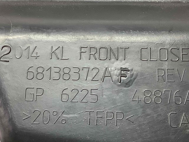 Накладка верхня передньої панелі/супорту радіатора 68138372AF CHRYSLER