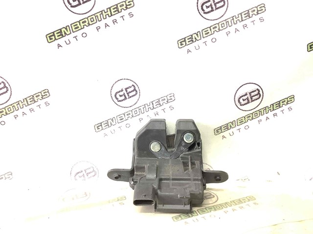 Замок багажника 68271921AA CHRYSLER