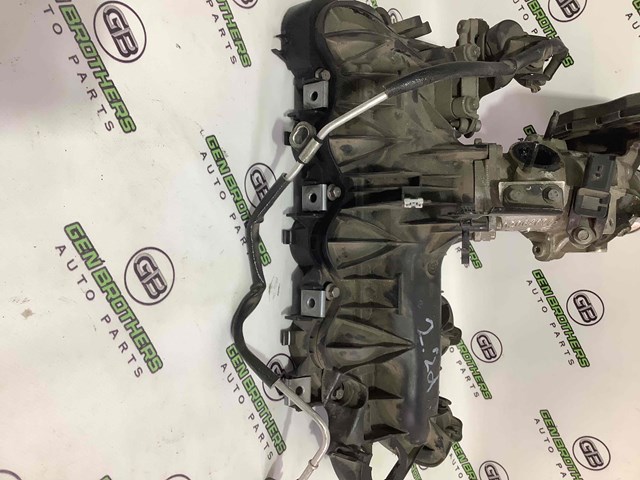 Колектор впускний LR019987 LAND ROVER