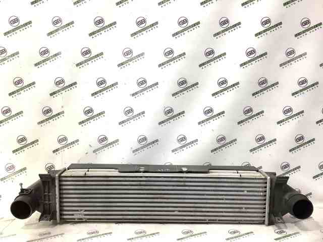 Охолоджувач наддувочного повітря LR031467 LAND ROVER