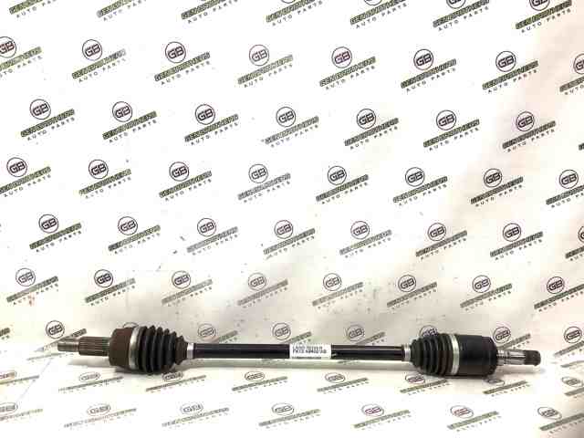 Привід задній LR060412 LAND ROVER