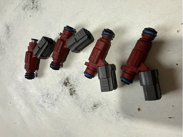 Форсунка дизельна в зборі, розпилювач + тримач 0280155940 BOSCH
