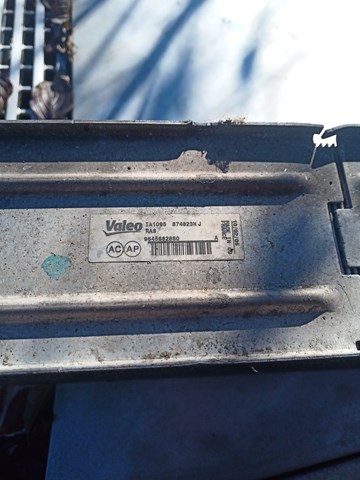 Охолоджувач наддувочного повітря 0384G6 PEUGEOT