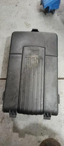 Кришка акумулятора (АКБ) 1K0915443A VAG