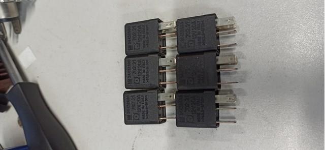 Реле 24432680 OPEL