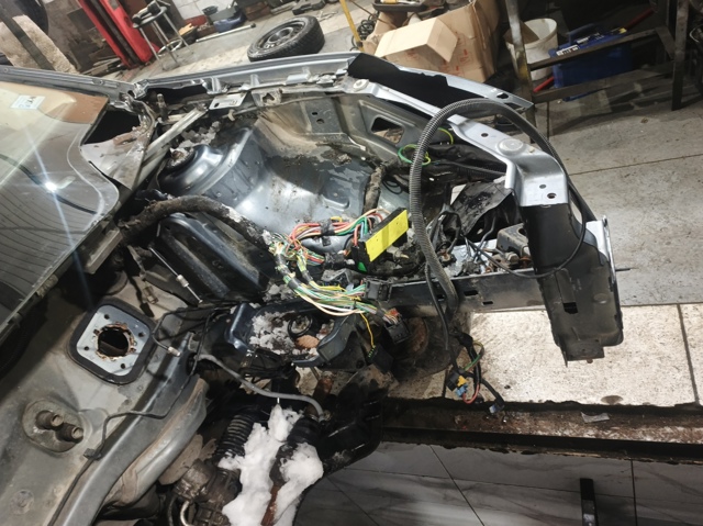Лонжерон рами передній правий 7213QT PEUGEOT