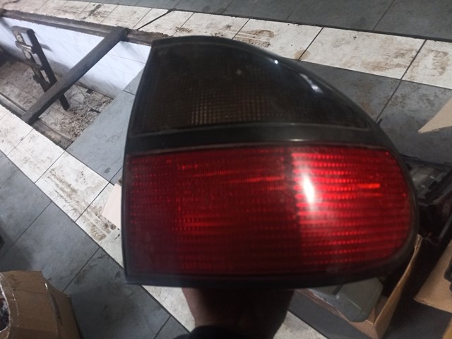 Ліхтар задній правий 7700820051 RENAULT