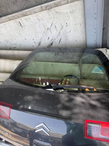 Задні двері багажника 8701V2 PEUGEOT