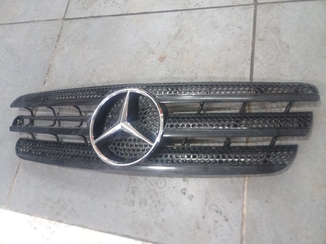 Облицювання радіатора A1638801085 MERCEDES