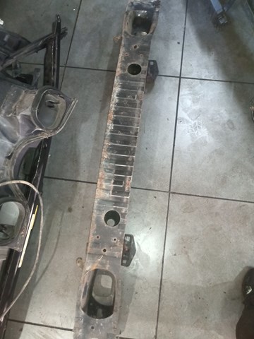 Буфер бампера переднього DPE500052 LAND ROVER