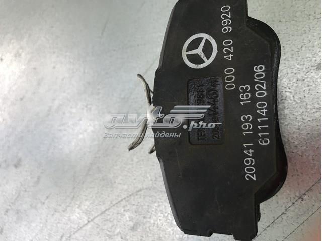 Колодки гальмівні передні, дискові Mercedes E