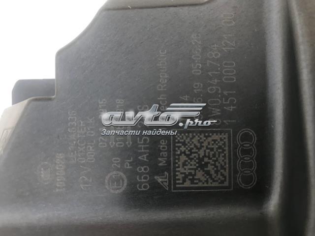 Фара передня права 8W0941784 VAG