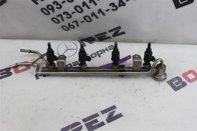 Форсунка дизельна в зборі, розпилювач + тримач 06A906031AF VAG