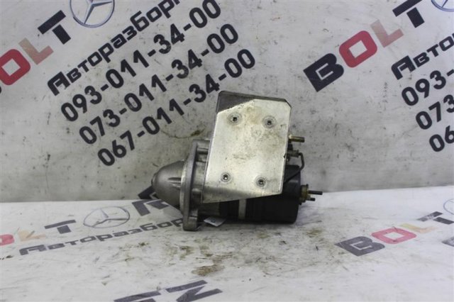 Стартер двигуна 06B911023 VAG