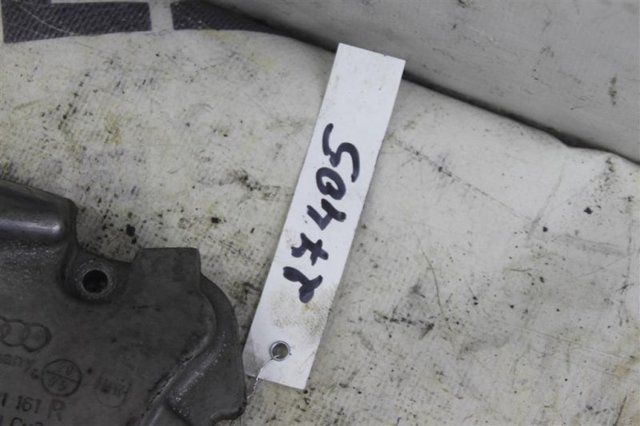Водяний патрубок 06E121161R VAG