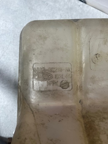 Водяний бачок системи охолодження 1104120 FORD