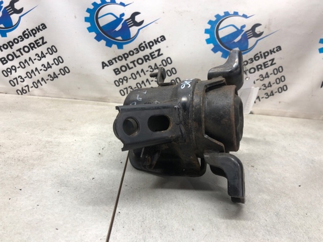 Права подушка мотора 1230526070 TOYOTA
