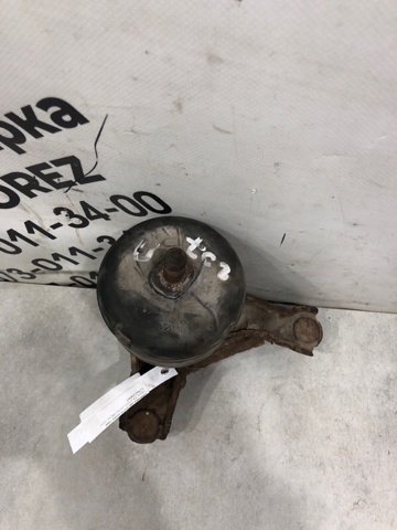 Права опора двигуна 1236220040 TOYOTA