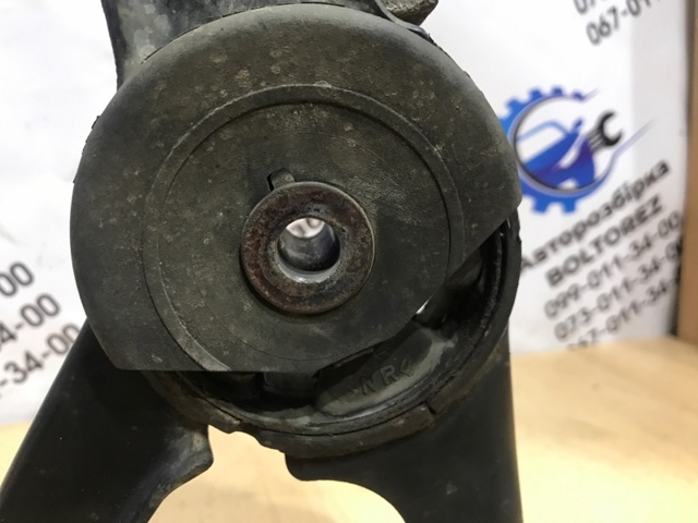 Опора двигуна задня 123710H030 TOYOTA