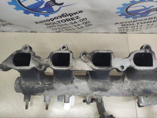 Колектор впускний 14001EC00B NISSAN