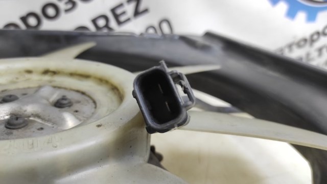 Двигун вентилятора системи охолодження, правий 1636328050 TOYOTA