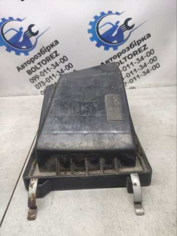 Корпус повітряного фільтра, верхня частина 16526BN300 NISSAN