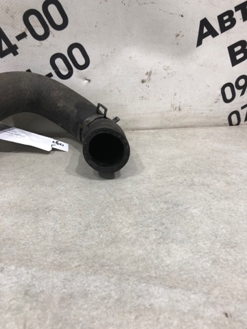 Патрубок системи охолодження 1657228030 TOYOTA
