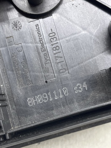 Реле запобіжників 1K0937125D VAG