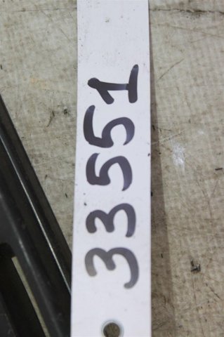 Лівий кронштейн переднього бампера 1T0807889B VAG