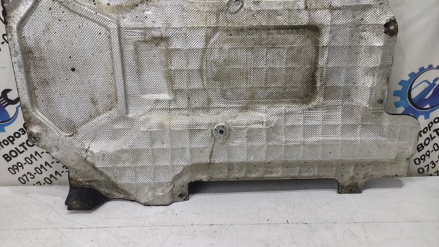 Захист двигуна задня 2045203323 MERCEDES