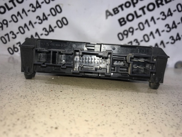Блок комфорту передніх дверей 2108207526 MERCEDES