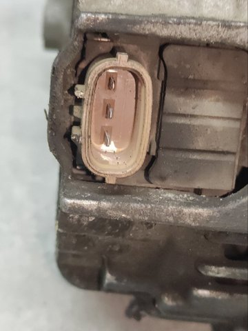 Авто генератор 231001AT1A NISSAN