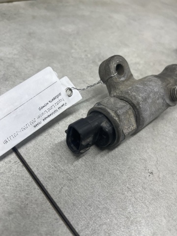 Паливна рампа 238100W010 TOYOTA