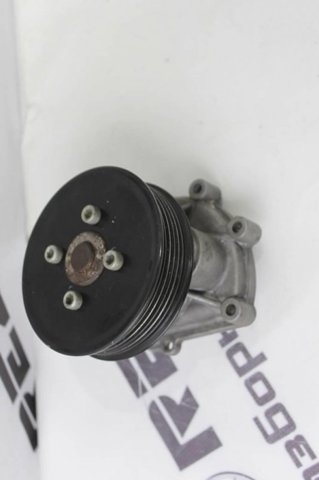 Насос охолодження 25181875 GM