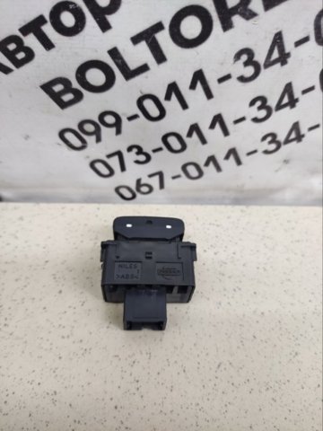 Кнопка блокавання дверей 25210EB300 NISSAN