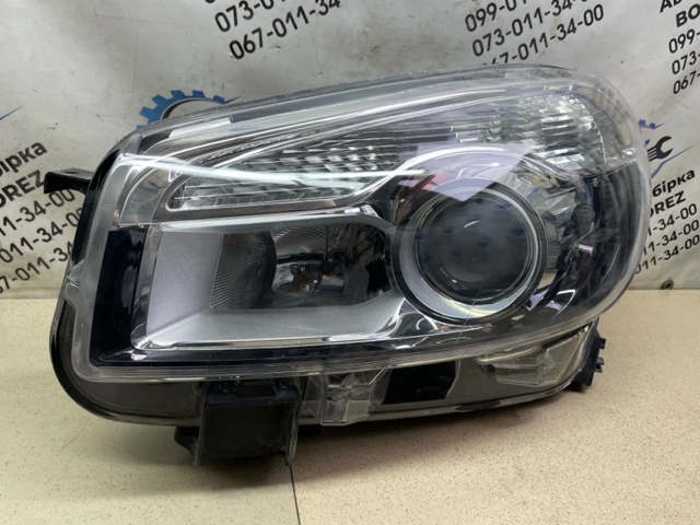 Фари 26060BR01A NISSAN