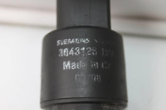 Помпа омивача скла заднього 3043125 MITSUBISHI