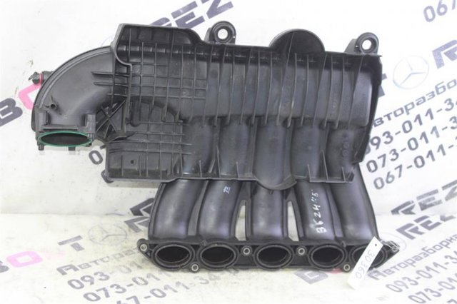 Колектор впускний 30646518 VOLVO