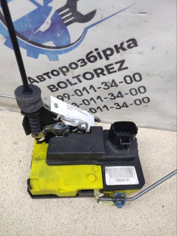 Замок водійських дверей 30699751 VOLVO