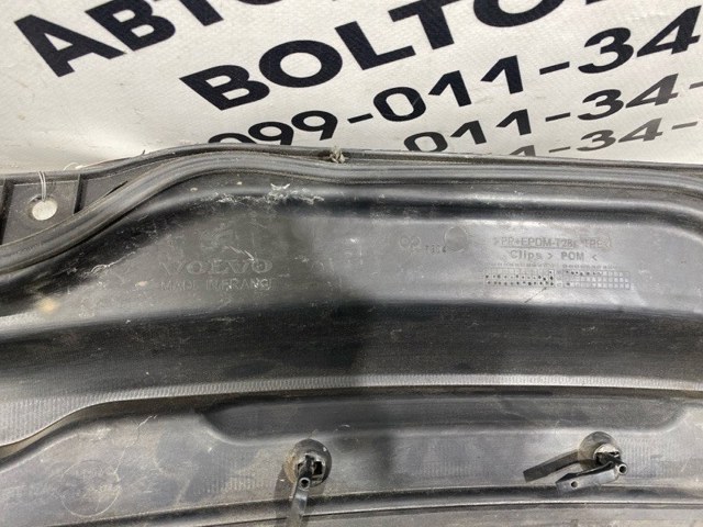 Водостік лобового скла, жабо 30745377 VOLVO