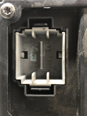 Коробка запобіжників 30765148 VOLVO