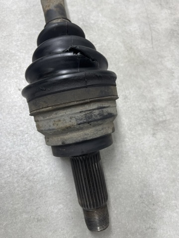 Привід лівий 31607545125 BMW