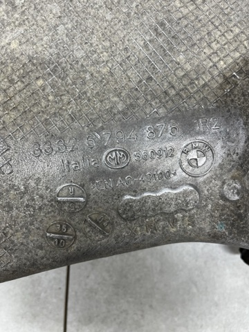 Важіль задньої підвіски нижній, правий 33326865898 BMW