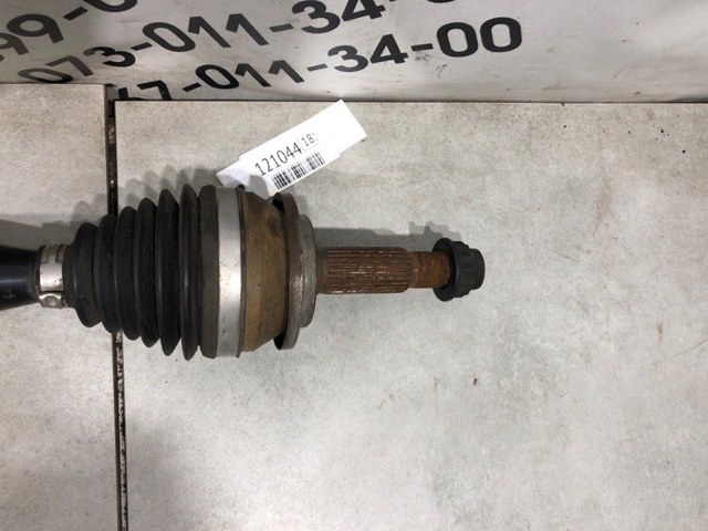 Привід передній правий 4341005451 TOYOTA