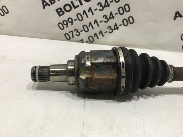 Привід передній лівий 4342042200 TOYOTA